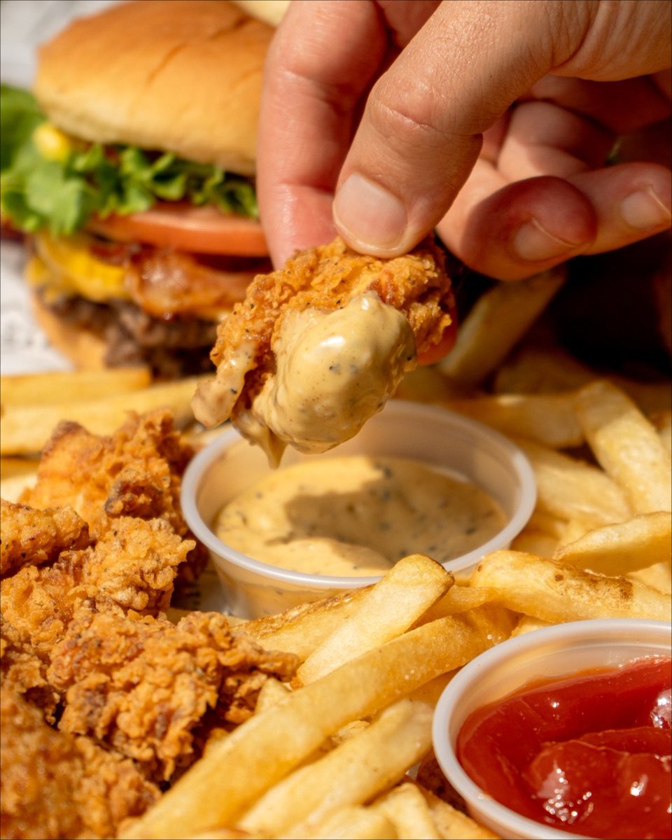 waybackburgers's tweet photo. Made to be dipped.

📷: Chicken Nuggets https://t.co/lp3gf9jx4h