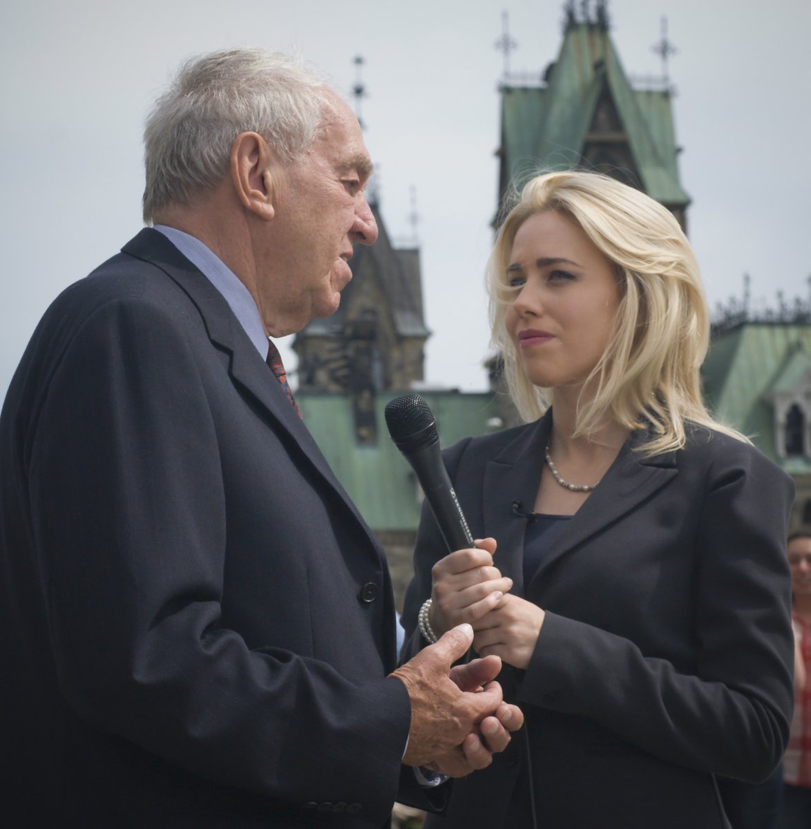 Bill_Owen's tweet photo. @hitaskunk Remember when the "opposition" was there to ensure fairness, good government and to cogently debate  the policies of the ruling majority? And not simply to attack everything, and lie endlessly?
Or is that a false memory? I've talked to Joe Clark and Ed Broadbent. So no. #mypic https://t.co/bQmXobTBtB