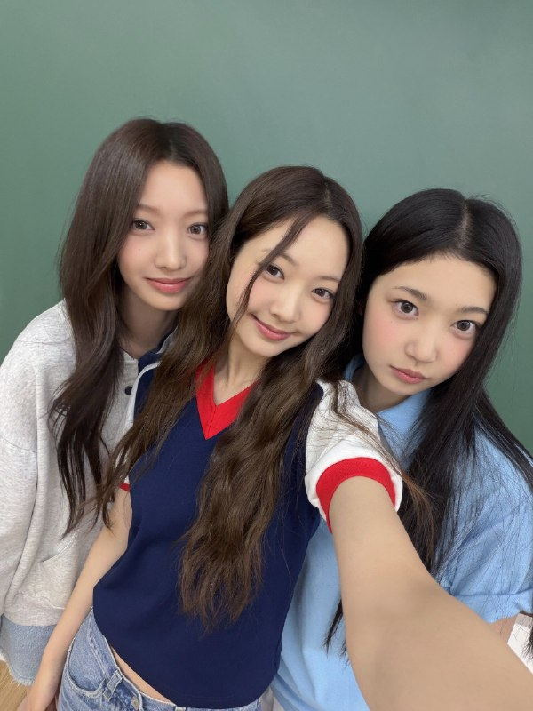 tuidejiahh's tweet photo. 빠더너스  

#TUIDE #튜이드 
#SEOYEON #JIA #SAKI 
#TUNEnPLAY https://t.co/Kx5SsUT2Do