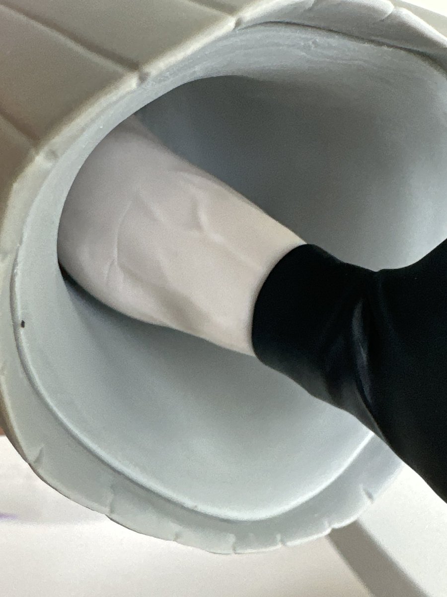 dfg0428's tweet photo. 도우마 라스트원 피규어
진짜 엄청나게 거대함 30cm 넘는듯
살짝 아쉬운건 입꼬리가 너무 찢어진것?
그리고 ��아리 핏줄이 너무 맛있습니다 어떤 변태가 이런 생각을 했는진 모르겠지만 일단 그랜절부터 박아야함 https://t.co/fniWoGqP3W