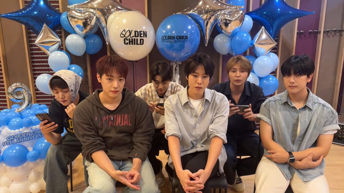 gezzerreemarie's tweet photo. Golcha is doing great in their solo activities/schedules but TRULY nothing beats when they are together as a group 😭😭😭😭

This live alone saved me from years of loneliness 😭😭😭 https://t.co/Irze0TG42d