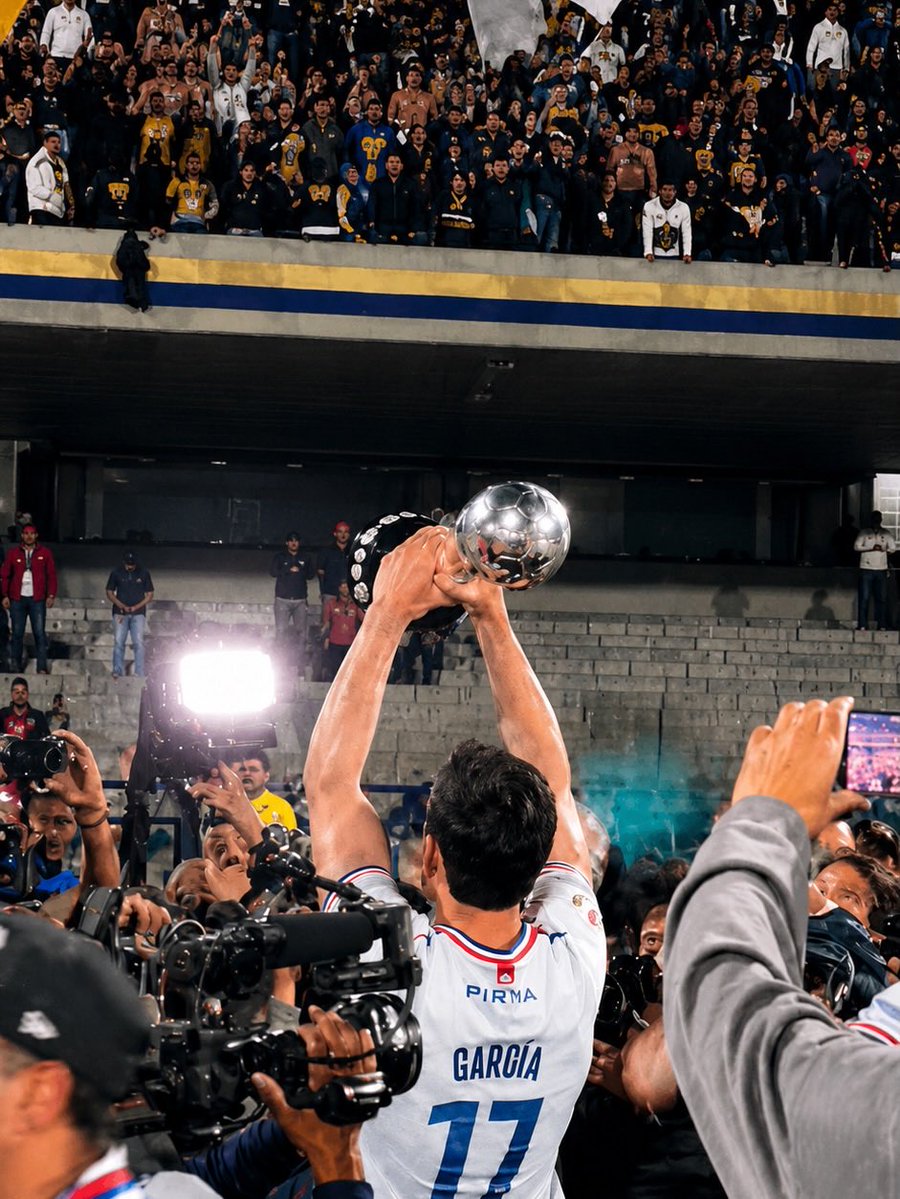 AmaurysmoG's tweet photo. @IMHIMKB824 Eternamente agradecido con la UNAM 😍 https://t.co/6Epoj3DrmL