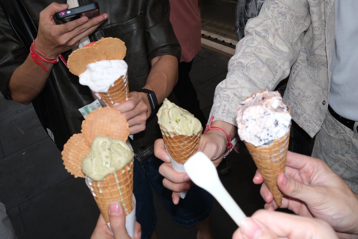 marie_hew's tweet photo. 🥄 🍦 🤭

#ปอนด์ภูวินทร์ https://t.co/Uw4jzlqGqK