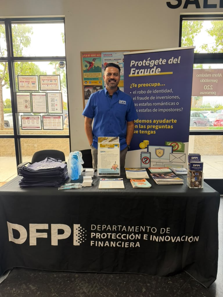 ConsulMexFresno's tweet photo. Este #JuevesDeFinanzas nos acompañó nuestra #VAF, a cargo de Merco Credit Union, junto con @PGE4Me y @CaliforniaDFPI, ofrecieron información y asesoría financiera en temas como: Remesas FINABIEN, prevención de fraudes y estafas y rRecursos y programas de ahorro.
@IME_SRE https://t.co/2Qb2fLQLar