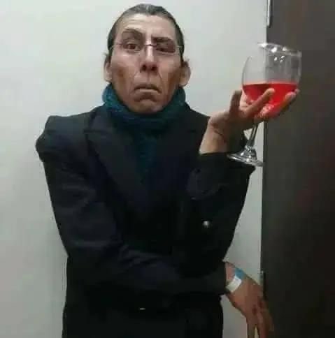 snpyfiles's tweet photo. Los hombres dicen que las mujeres son “perras”, entonces ellos son pulgas, porque van de perra en perra https://t.co/KhUCfy2UtP