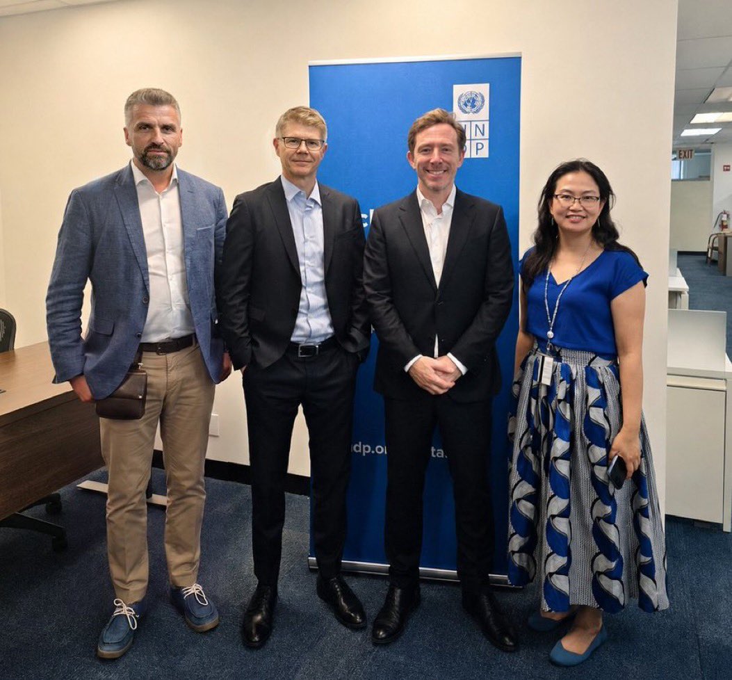 8YearGang's tweet photo. The UNDP × ICP announcement was significant.☁️

Want to know who had absolutely nothing to say about it?☁️

1.  Cointelegraph — loudest miss. They ran the June BAG list and the 2024 UNDP–ICP Cambodia UTC pilot. Nothing on this exclusive.
2.  CoinDesk
3.  The Block
4.  Decrypt
5.  Blockworks
6.  CryptoSlate
7.  BeInCrypto

Funny how “crypto media” suddenly goes quiet when the story doesn’t fit the narrative. Disingenuous at best. ☁️