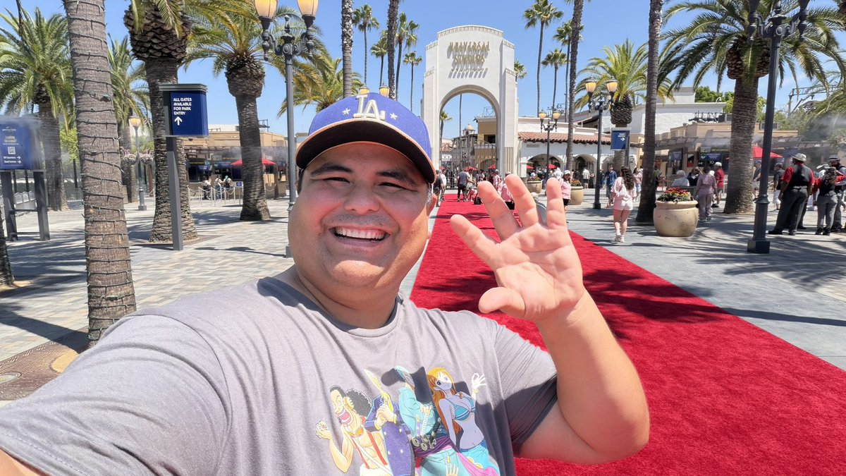 thecalibae's tweet photo. Thank you for all the birthday wishes 🔥🙏🏼 truly blessed and humbled by everybody’s support 🙏🏼🔥 turned 39 today and spending the day with my family https://t.co/UxKmGMiDoa