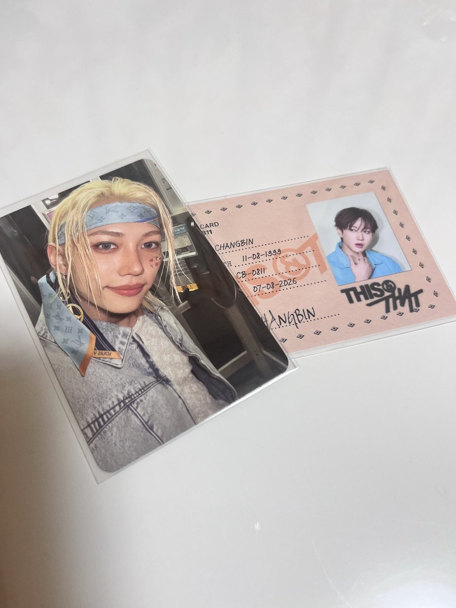 saking_shaking's tweet photo. スキズ 交換 封入 特典
THIS&amp;THAT THAT ver.

▪️トレカ
譲)フィリックス🐥

▪️IDカード
譲)チャンビン🐖🐇

求)2種共にバンチャン🐺
バラでも大丈夫です！

都内手渡しor郵送※要相談
29日国立での手渡しも可です！

よろしくお願いします🙇‍♀️ https://t.co/o4jbxuPd0f