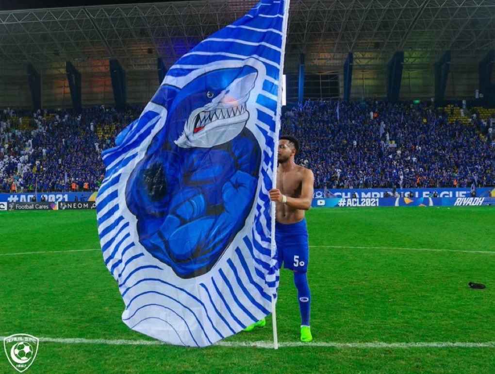 DlakSaad's tweet photo. ودعنا صاحب الركزة العظيمه والبصمة الرهيبة ومن حجم ميسي وقهر رونالدو بعد ان ثبت اسمه ووثق مشاركته تاريخيا بركزة ووخزة في قلوب المنافسين لن تمحى اثارها على مدى تاريخ التنافس الرياضي بين الهلال والنصر ، البليهي رحل بعد تاريخ مشرف جدا وعظيم اهمه بطولة  ( المستعصيه ) الآسيوية ووصيف  الريال عالميا وقاهر مانشتر دوليا .!
لن ننساك !