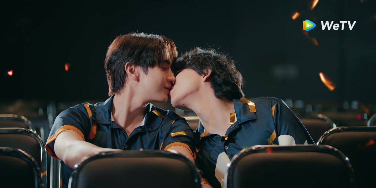 warsdimple's tweet photo. ugly crying this scene is perfect they are perfect !!!!! 😭😭😭😭

BE MY PLAYER TWO EP7
#ซอโซ่ล่ามธีร์EP7 https://t.co/E4nfdzSSq3