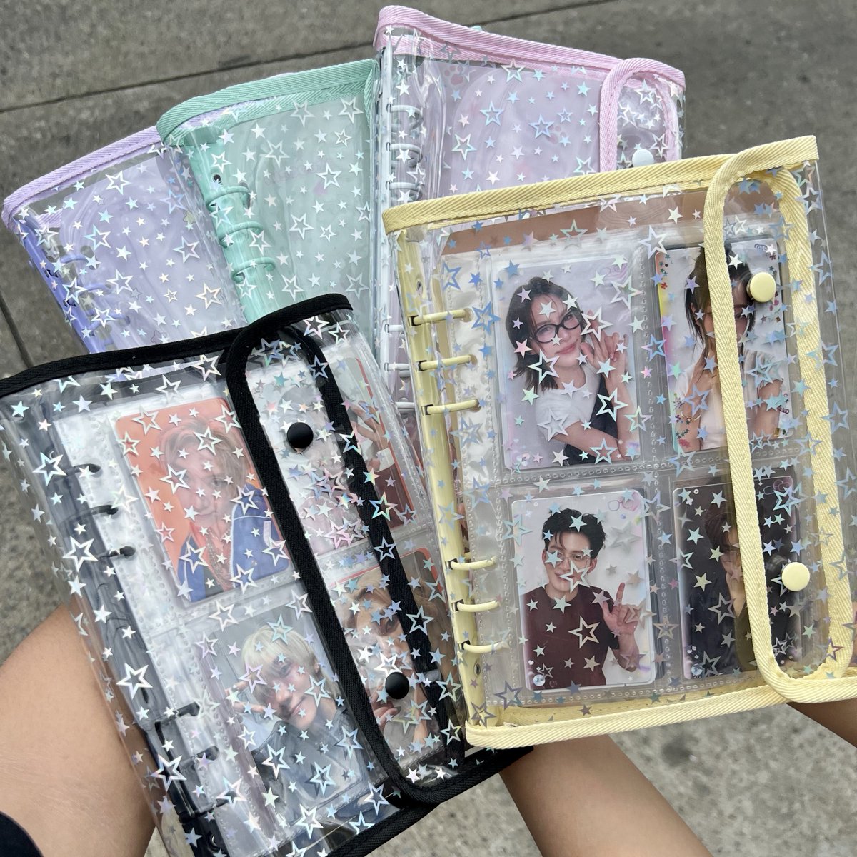 kmshirts's tweet photo. ใหม่ล่าสุด✨ แฟ้มเก็บการ์ดปกโฮโลแกรมกระดุม แถมไส้แฟ้ม 10 แผ่น💖
* พร้อมส่งมีปลายทางจ้า
⚡️ มีส่งด่วน ⚡️
🧡 พิกัด shopee: https://t.co/Qz7Lexrqv7

#แฟ้มเก็บการ์ด #แฟ้มใส่การ์ด #อัลบั้มเก็บการ์ด #อัลบั้มรูป https://t.co/HyRQ9dJzo1
