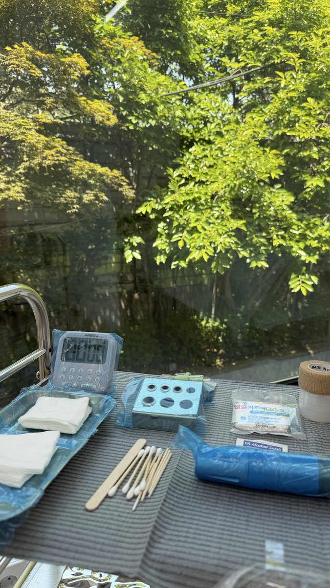 anshu_pmu's tweet photo. 韓国アートメイクを調べる時に必ず注意する衛生！当店は肌に触れるすべての器具を使い捨てとして使��している！#韓国アートメイク #衛生 https://t.co/hpLjrJ8WHI