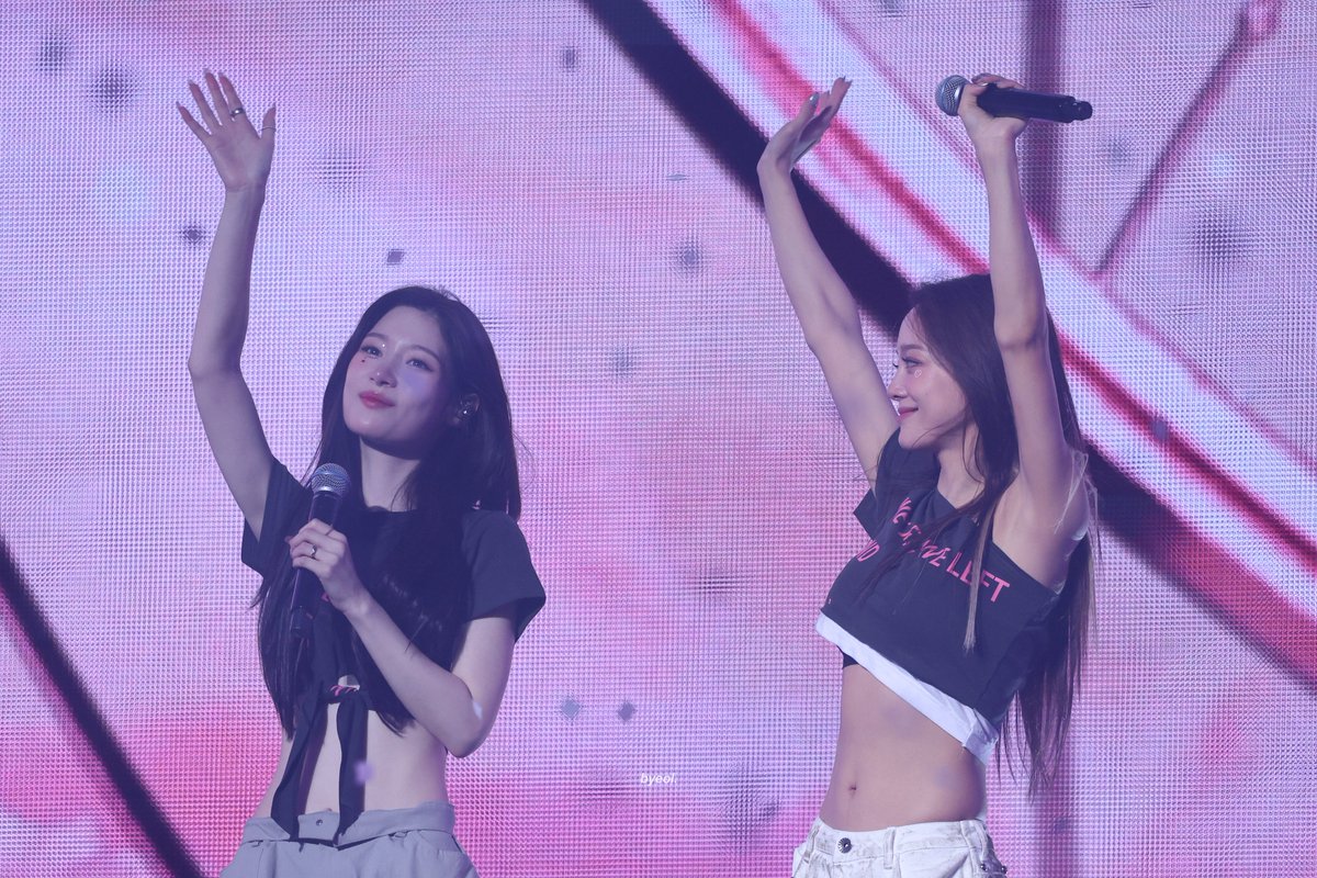 very3_ioi's tweet photo. 260530 LOOP in Seoul

설렌다

#IOI #아이오아이 #김세정 #정채연 #KimSejeong #JungChaeyeon #金世正 #鄭彩娟 https://t.co/FRn0jDUZat