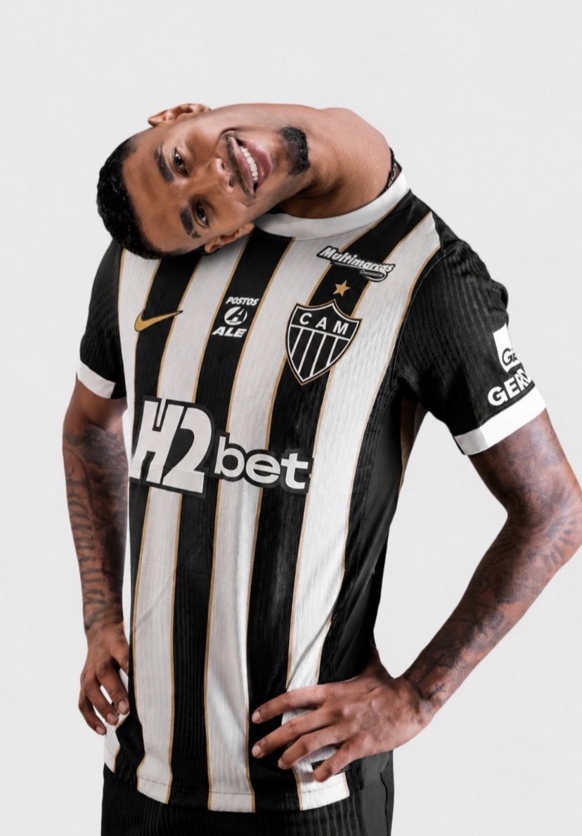 Passosvi_17's tweet photo. @futebol_info @venecasagrande Cara já tá bem https://t.co/8RZVdMjEPW
