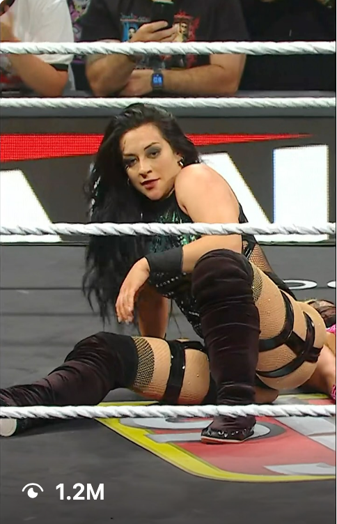Maria08621's tweet photo. Stephanie's glance towards Becky after her victory has 1.2 million views on IG. https://t.co/lp2dngFllG