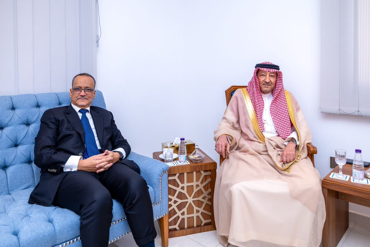 SPAregions's tweet photo. نائب وزير الخارجية يلتقي وزير الشؤون الخارجية والتعاون الأفريقي والموريتانيين في الخارج، ويبحثان سبل تعزيز العلاقات الثنائية، إضافة إلى مناقشة القضايا ذات الاهتمام المشترك.
https://t.co/EvOC6HlHZe
#واس https://t.co/h55w13WOym
