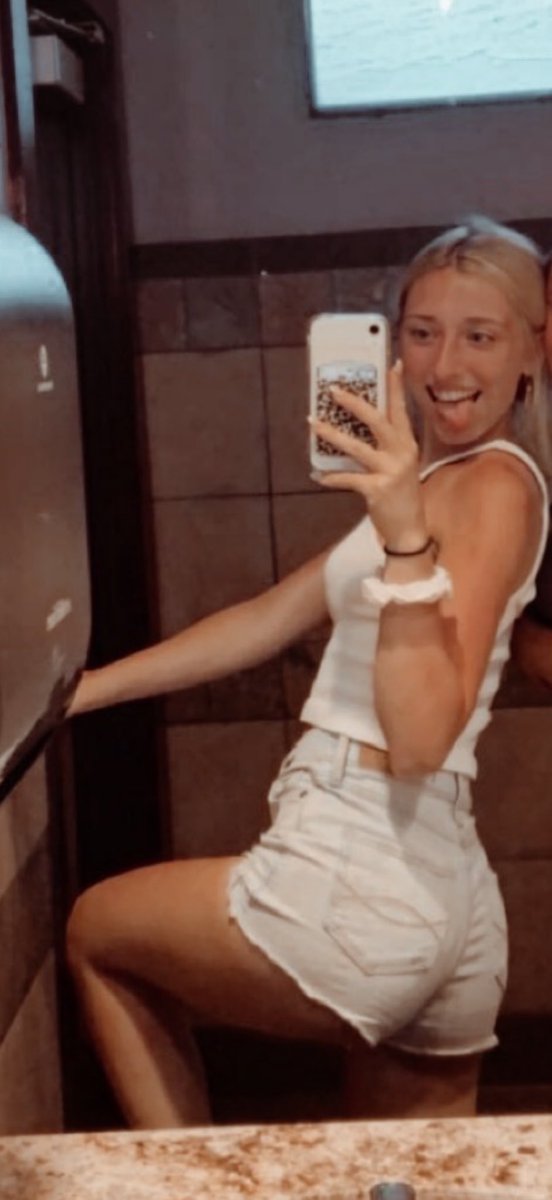 JohnRocketxezm's tweet photo. Give it a like and repost if you’d fuck my slut irls🥵🥵give them exposure🥵🥵 https://t.co/wALbVJqXHC