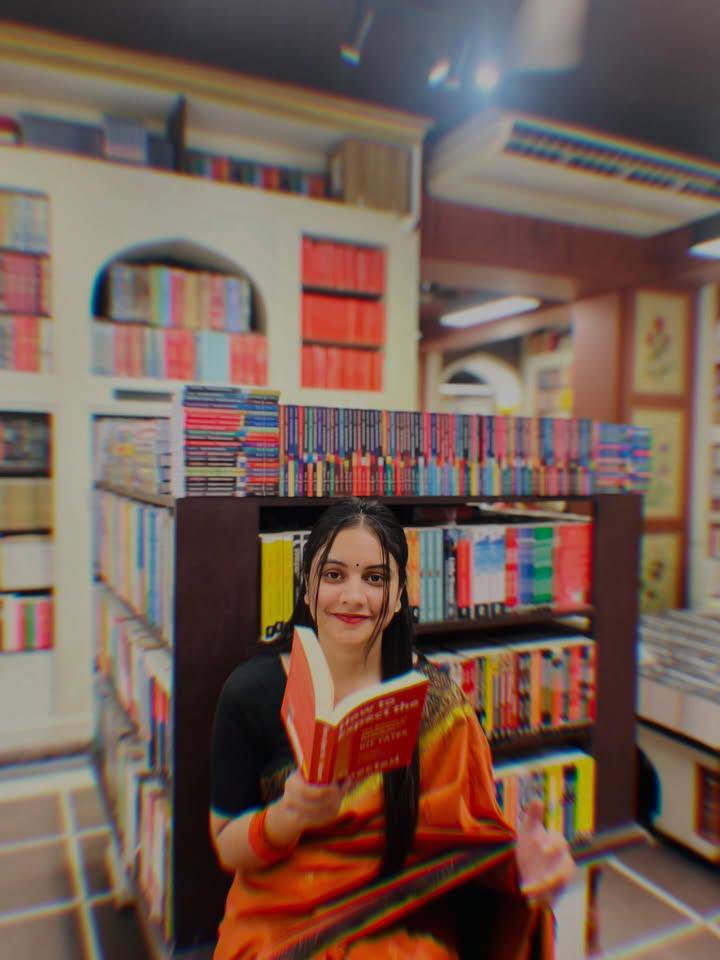 Arianagvwy's tweet photo. একলা মনে নির্জনেতে
তোমার ছবি এঁকেছি।
🧡 https://t.co/msrBCdA4IH