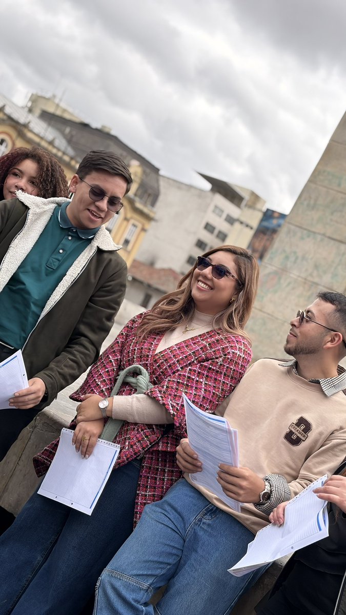 SamirBedoya's tweet photo. Nuestros jóvenes tienen talento y ganas de salir adelante. Lo que muchas veces les falta es una oportunidad.

Educación, primer empleo y emprendimiento. Eso estamos defendiendo. #QueNosLlamen https://t.co/OJ0XCvzmXJ
