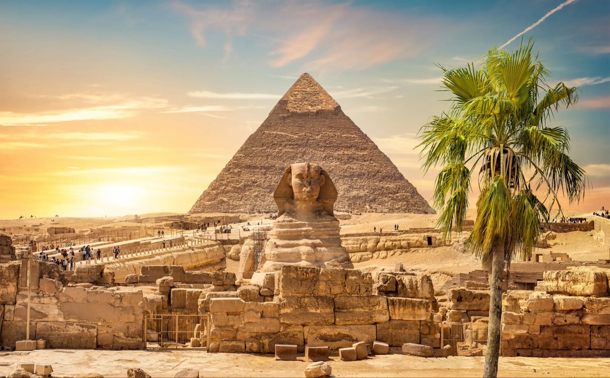 imransbajwa's tweet photo. #Ahram-e-Misr (#Pyramids of #Egypt) 🛕

The Great Pyramid of Giza was built with no cranes, no trucks, no modern machines. Just human effort, planning, and patience.

#AhramMisr #GreatPyramid #AncientEgypt #HistoryFacts #WondersOfTheWorld #history https://t.co/EvnWdPRhig