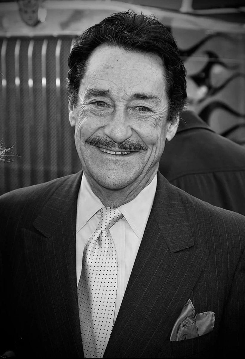 Marco_amiller's tweet photo. Peter cullen marcou GERAÇÕES com a sua voz no lendário líder dos Autobots Optimus prime, meu primeiro contato com transformers foi com a sua voz, marcante e imponente, você foi lendário, obrigado por tudo Peter, agora descanse em paz https://t.co/KCO3fKo5mL
