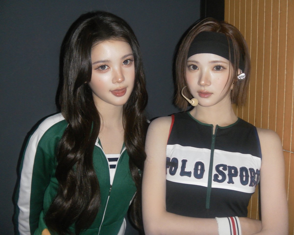 aonesoong2's tweet photo. 오늘 �� 0.8 세리사임
지우 옆에 있는데도 더 싸납게 생김 https://t.co/pXXjnpDSAI