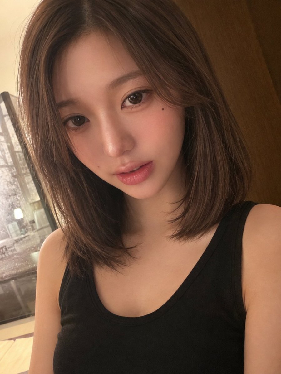 twomarshmallo's tweet photo. 장원영단발느껴라그냥 https://t.co/xUjsrGVODE