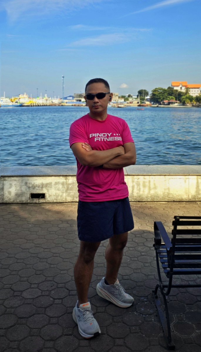 trisorthat's tweet photo. I've been silent for a few days... just spending time with my own thoughts. Now, I am back better. 

#single #mlm #zamboangacity #pinoyfitness https://t.co/qL17I6sHez