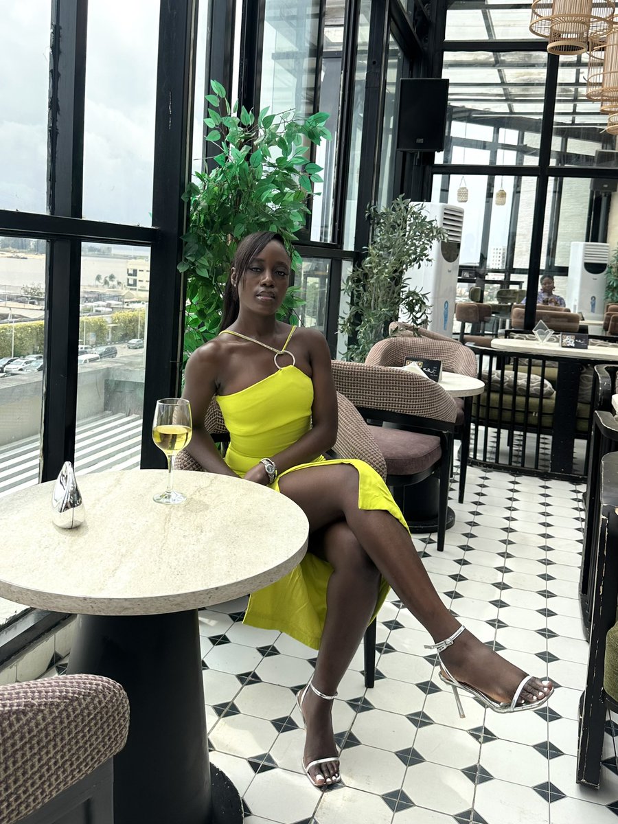 reelblackie's tweet photo. 🥂 to finer things. https://t.co/Kbq0j3s7UG