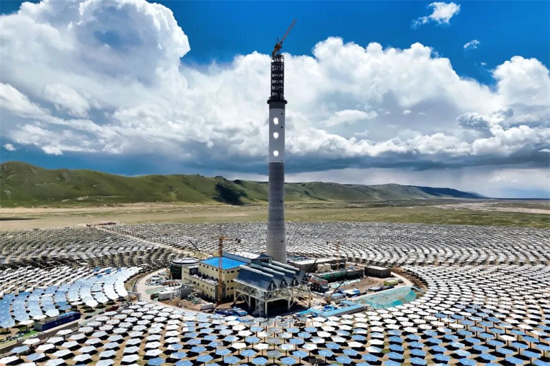 IEA_SolarPACES's tweet photo. First Light Reaches Tibet’s 100 MW #CSP Tower
https://t.co/jHBiBjWStx
#solar #thermal #concentrated https://t.co/4kGesUt4AL