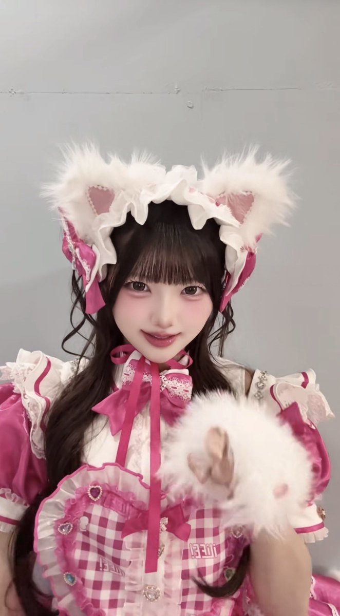 mew_cam_'s tweet photo. みゅう猫あ〜もうね〜めろちい🐈‍⬛🎀

 #みゅうがまもる https://t.co/8Yxo4DpY5i