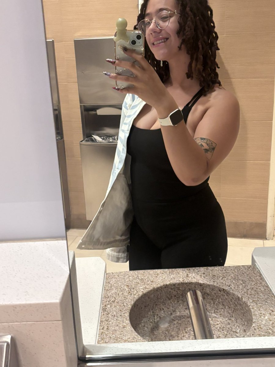 Tigerbreadrolls's tweet photo. I’m looking for a serious relationship with a good man who is 🩷🌹going to like me for who I’m that someone is honest 🩷💙❤️💗💓💞and loyal and caring that is going to make me happy 🩷❤️❤️❤️❤️ https://t.co/pJ8lG7q6Wp