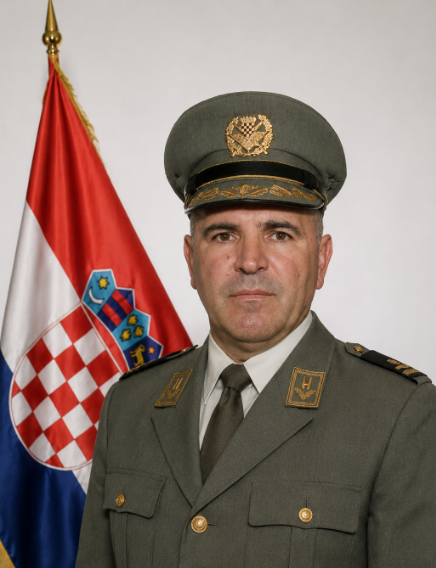 DailyCroatia's tweet photo. Croatian General Rahim Ademi, who defeated Ratko Mladić, commented on his death today.

"I can say that he was not a soldier at all. He never showed his military skills in warfare, he showed 'courage' only on innocent civilians, killing civilians and people who were unarmed," Ademi said.

In September 1991, Croatian General Rahim Ademi and his units defeated Serbian forces under the command of Ratko Mladić near Šibenik.