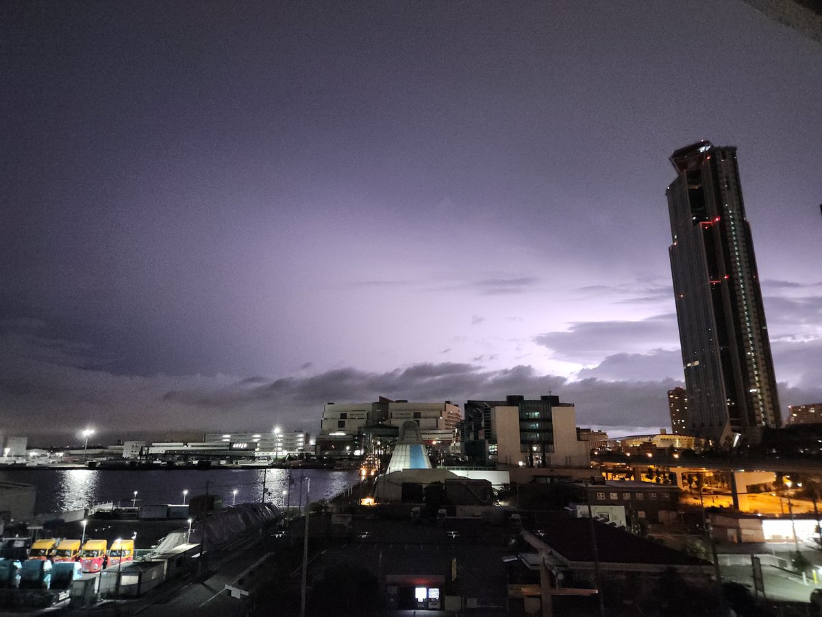 osakaAA657's tweet photo. 🌩️ 雷 ⚡ https://t.co/JwDBOOGEQx