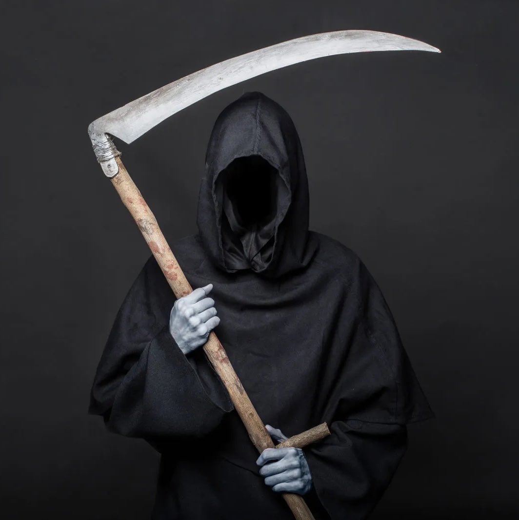 SantaDecides's tweet photo. The Grim Reaper is on the naughty list https://t.co/wItzy9HsyJ