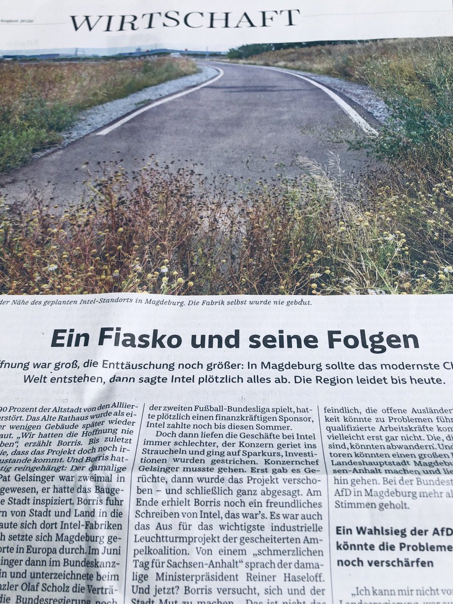 heinz_alt's tweet photo. Das modernste Chipwerk der Welt sollte in #Magdeburg entstehen. Dann sagte #Intel ab. Die Region leidet und hat eine Finanzlücke von 50 Mio. Euro im Haushalt. Ein Besuch der "Süddeutschen“ bei Magdeburgs Oberbürgermeisterin vor der #Landtagswahl in #SachsenAnhalt. Lesenswert. https://t.co/wfqfkHJzdS