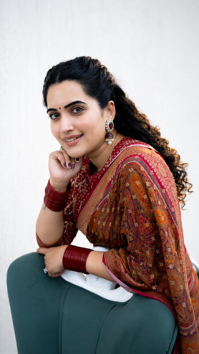 cineupdates723's tweet photo. Sravanthi chokarapu

#sravanthichokarapu #sravanthi #telugu #actress #teluguactress #actressphoto #actresshd #4kimages https://t.co/koiSI1ZXZR