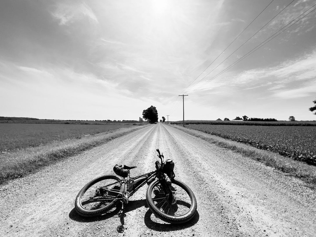 CarlineTapde's tweet photo. The long way home. https://t.co/7225TKxjSc