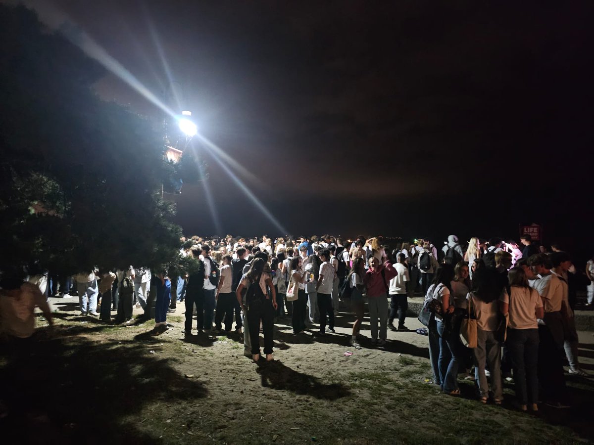 nvanrcmp's tweet photo. Police urge safe and respectful behaviour ahead of grad sleep-outs. Read our release for more details. 

Link to media release: https://t.co/01zdHSb1ED https://t.co/0WhaweSu4i