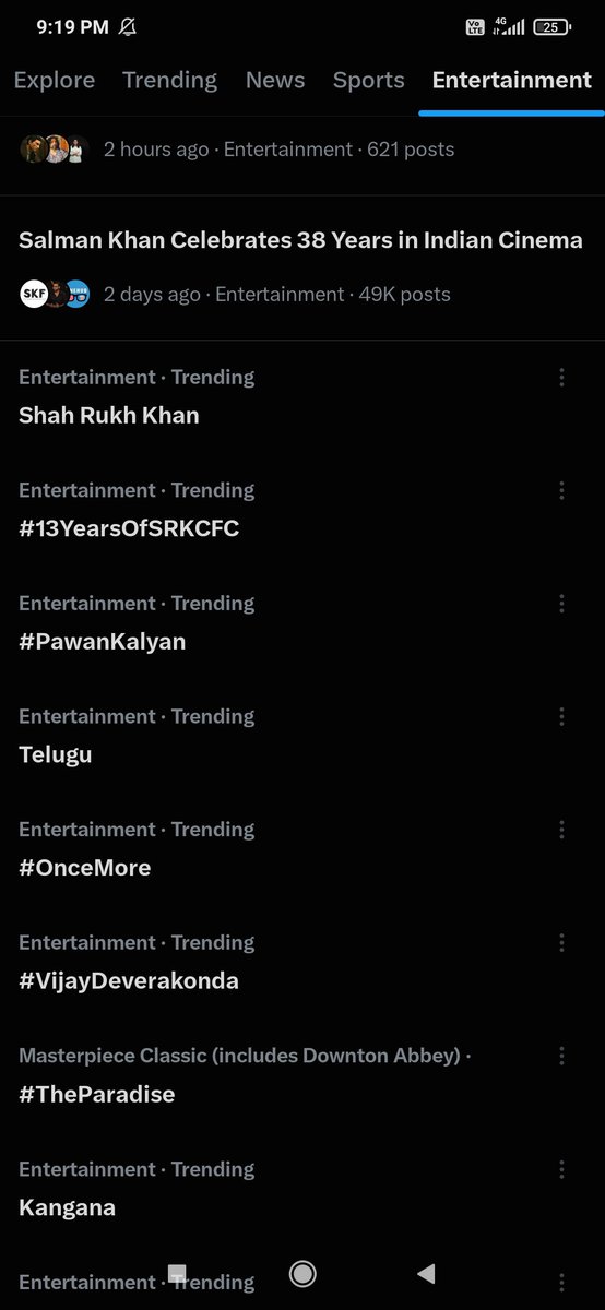 RiyazSrkian2's tweet photo. Finally we are Trending q pade ho chakkar main nahi hai koi @SRKCHENNAIFC ke takkar main 🔥

#13YearsOfSRKCFC https://t.co/L5iPQR7NVy