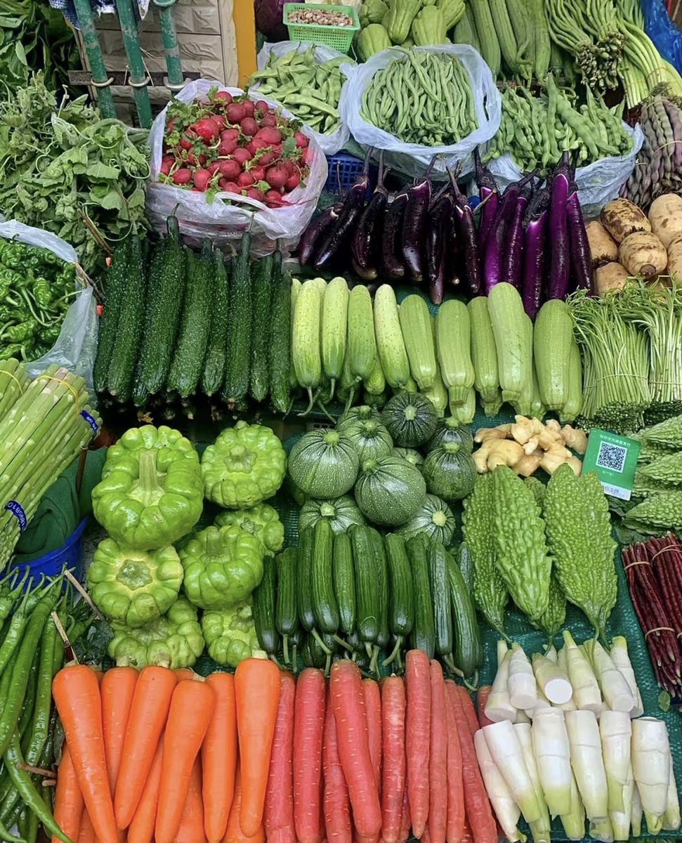 50600_BOB's tweet photo. Fresh organic avocados, ripe tomatoes, and crisp lettuce—just restocked at our local farmers’ market! Perfect for tonight’s salad and taco night. Grab yours before they’re gone!， https://t.co/nwanMQJZpD