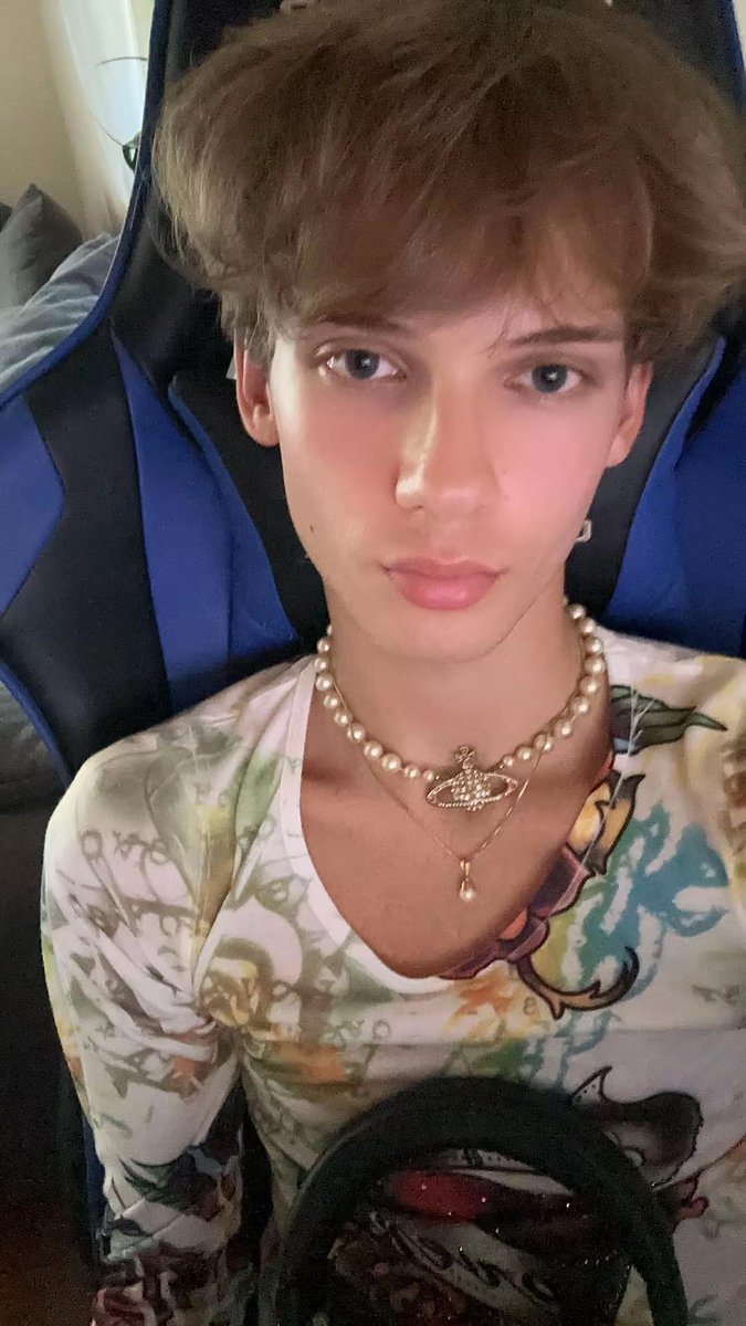 Angelzigx's tweet photo. Hi babes how are yall https://t.co/K3Byq7PNKF
