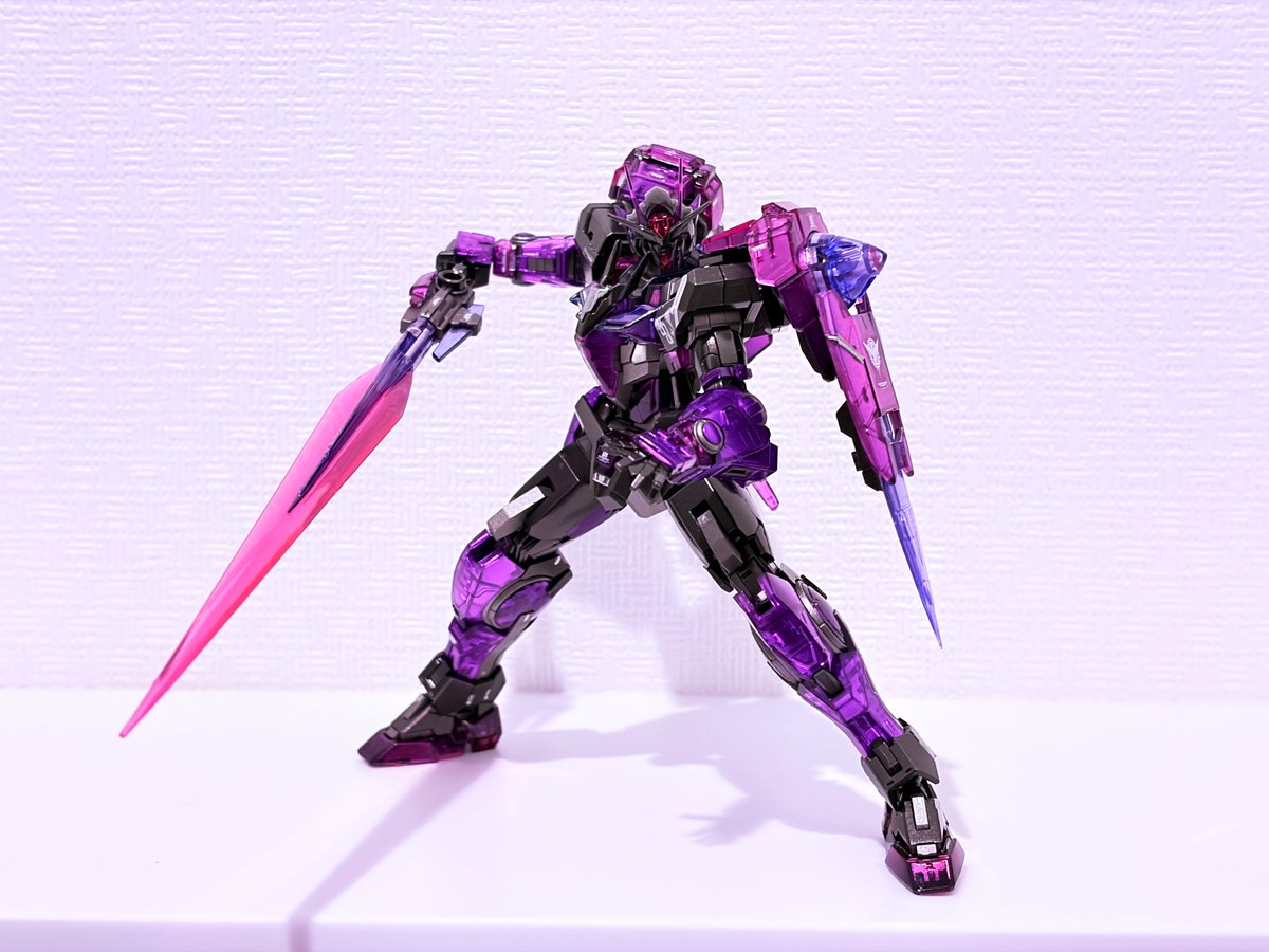 K2Darkstar's tweet photo. 1枚目：Geminiに雑に頼んだ結果が想像以上にダサかった🤣w
2枚目：割と上手くできたやつ✨
3枚目：元画像（撮影場所はトイレ🚽） https://t.co/6iTQCUMdzK