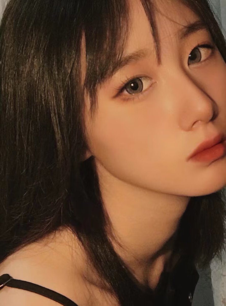 bohe1727's tweet photo. #附身 #皮物 #新身体 #女神 #女同 
对象 @Zzharry778 https://t.co/yPJe6HatOo