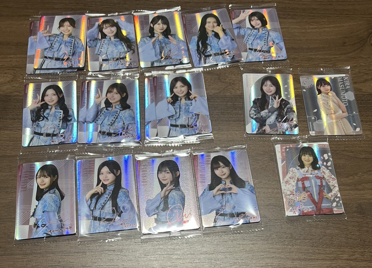 konokarin_8's tweet photo. 櫻坂46 ウエハース　チョコクランチ　ローソン　トレ　1番くじ　トレード　交換
【提供】画像＋村山R
【希望】藤吉R N

ひなたフェス両日現地トレ優先
郵送はまとめてでしたら。
気軽にトレ案よろしくお願いします🙇 https://t.co/syECqdVJr8