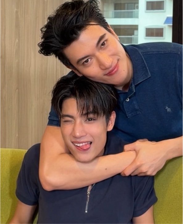 inntheongsa's tweet photo. i need about 938623 more pics like these please, thank you 🩷 https://t.co/o9pi8qQae8