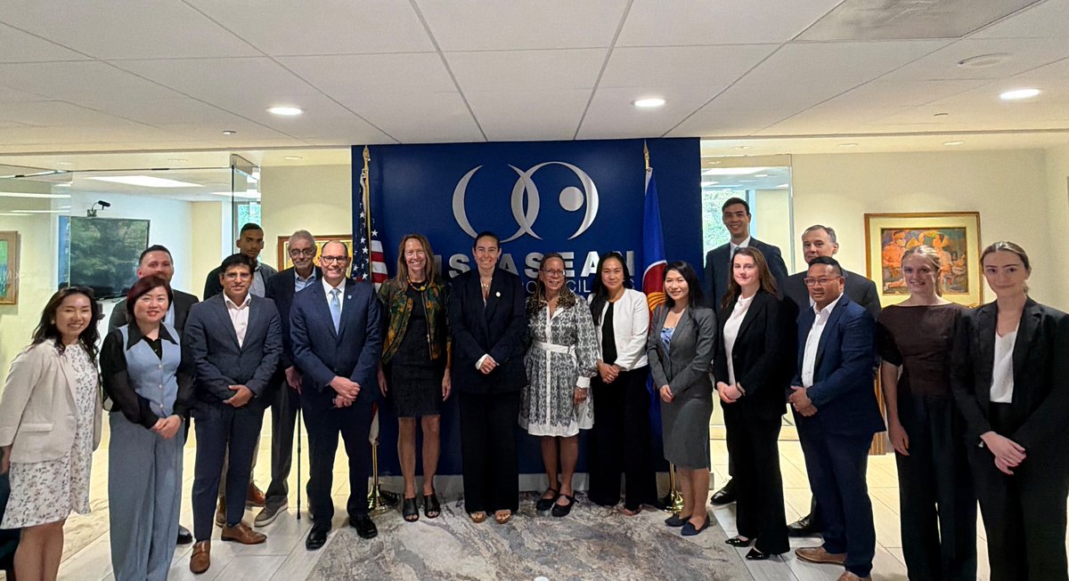 USASEANBusiness's tweet photo. USABC hosted a roundtable with Caroline Vik, Chief Policy Officer at the U.S. International Development Finance Corporation (DFC), in Washington, D.C.

The discussion offered USABC member companies an opportunity to engage directly with Ms. Vik on shared priorities in Southeast Asia, including strategic infrastructure development, regional connectivity and energy security, and strengthening critical supply chains. Ms. Vik also reflected on key trade and investment developments from her recent tour of Southeast Asia, allowing companies to share perspectives and explore opportunities for collaboration with DFC in the region.