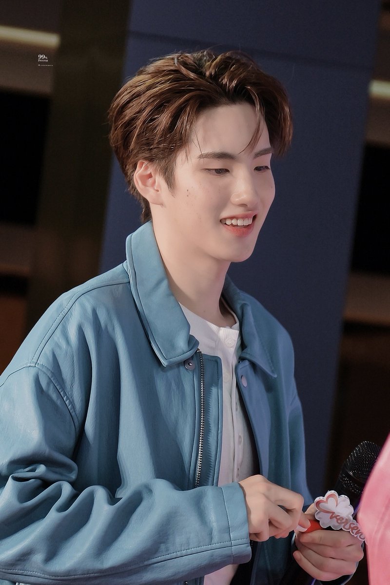 99Percentss's tweet photo. รอยยิ้มรูปหัวใจจจจจ ♡~♡ 

PHUAA X EVERSENSE
#ChooseYourGoodMoodWithBUS
#PHUTATCHAI https://t.co/oEVo2FqnCK