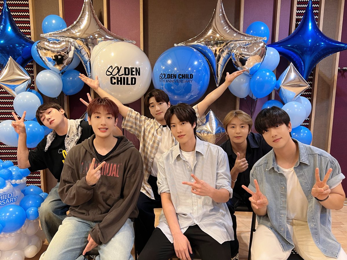 GoldenChild's tweet photo. [📸] 260827 골든차일드 9th Anniversary Live 🥇🥳

함께해서 다시 새록새록 떠오르는 우리만의 소중한 추억들🧡
9주년을 함께 축하해 주신 니스들🥹
늘 고맙고 사랑해요🫶
 
#GoldenChild #골든차일드 #GNCD https://t.co/llySrqgE1l