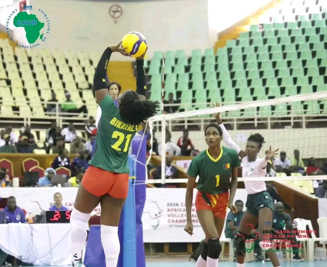 AllezLesLions's tweet photo. 🏐 Les Lionnes se sont imposées 3-0
[25–20, 25–15, 25–16] face au Nigeria, à l'occasion de la troisième journée du Championnat d'Afrique de volley-ball. 

Le Cameroun se qualifie pour les quarts de finale après trois victoires en trois matchs. 🇨🇲 https://t.co/2YfyDOTDYC